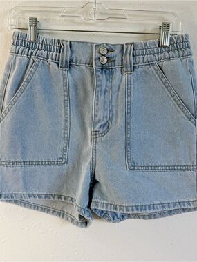 GOGO Light Wash Elastic-Waist Denim Shorts